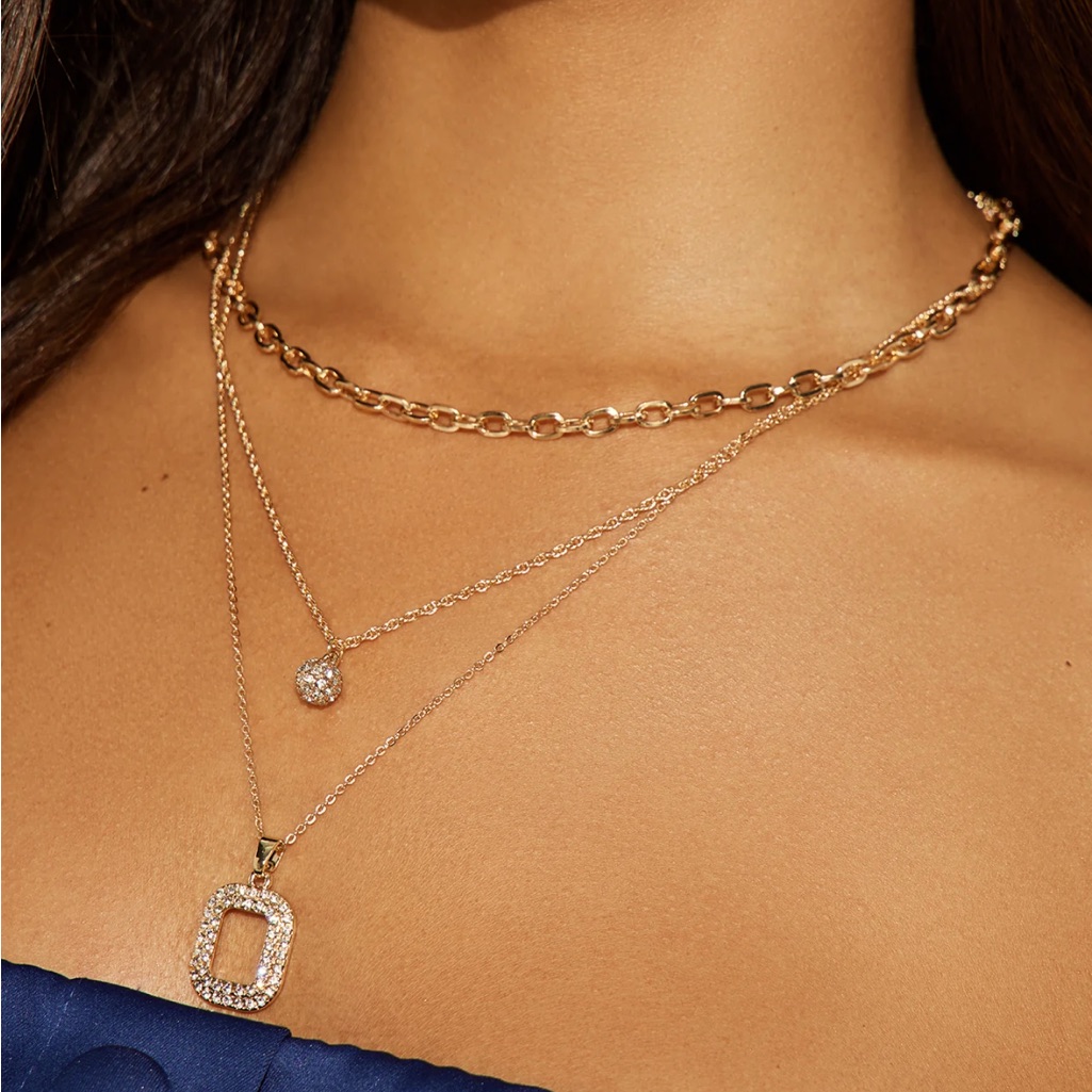 Chat You Up Gold Layered Necklace New 7$